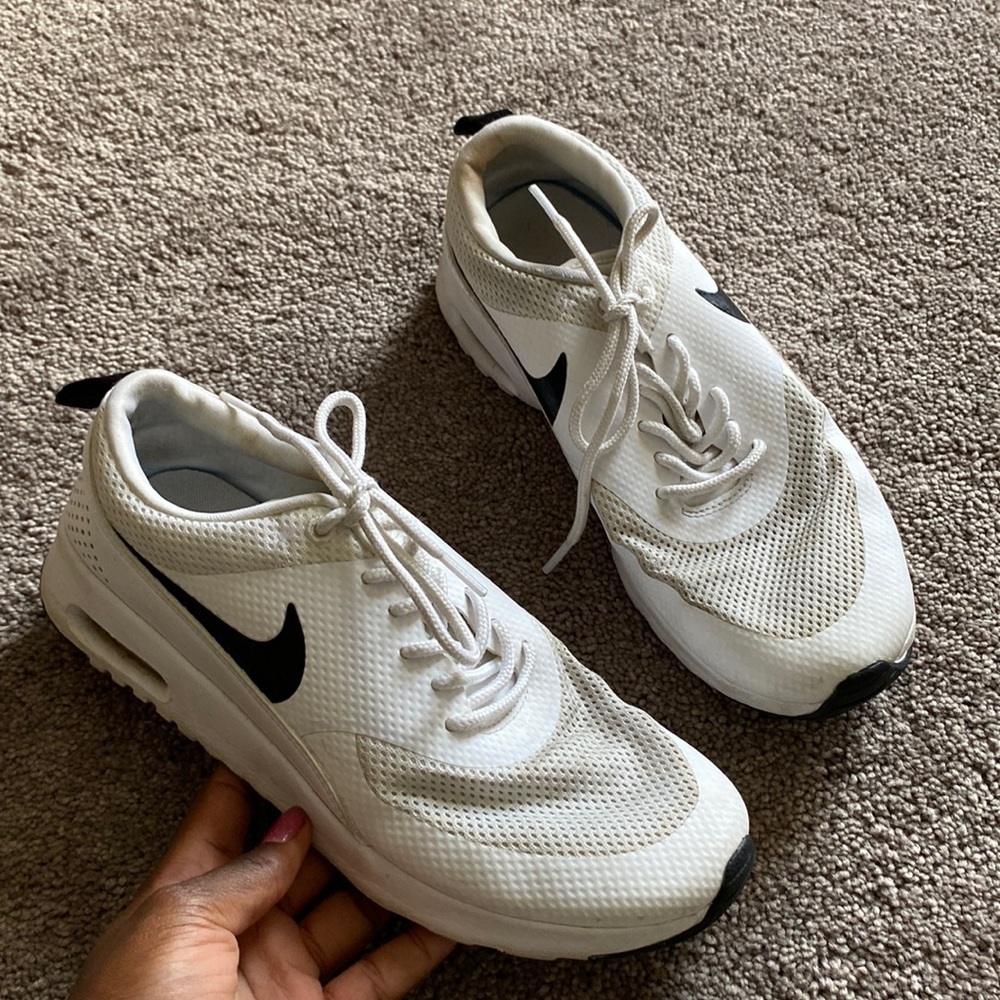 Nike Air Max Thea White Mesh Sneakers Lightweight Running Casual SIZE 7.5